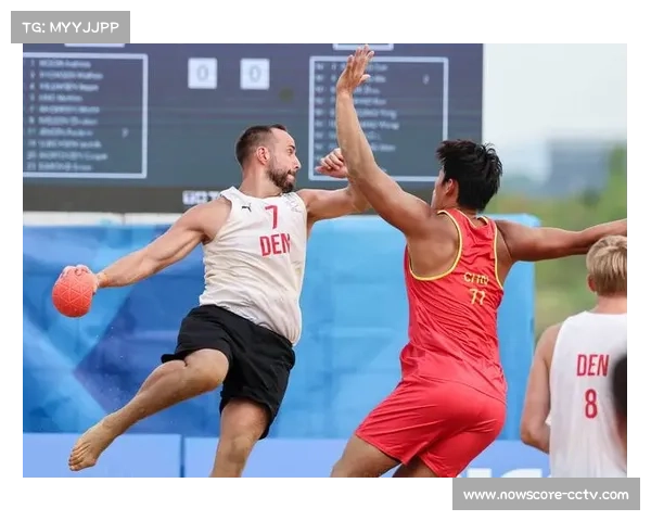 手球规则演变史：从室内到沙滩的适应性调整